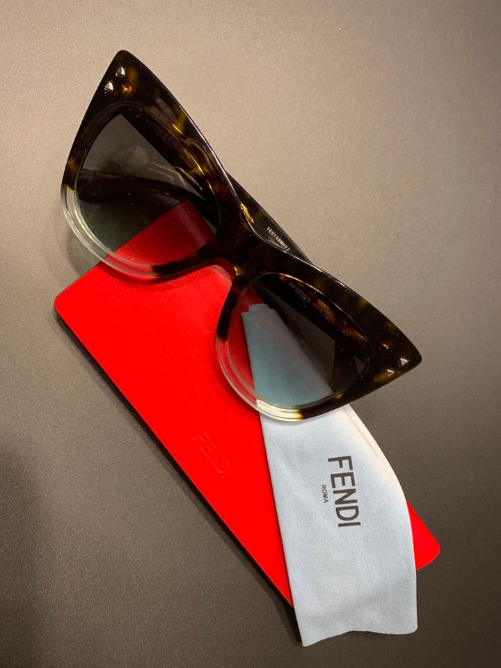 FENDI Sonnenbrille in Fürth