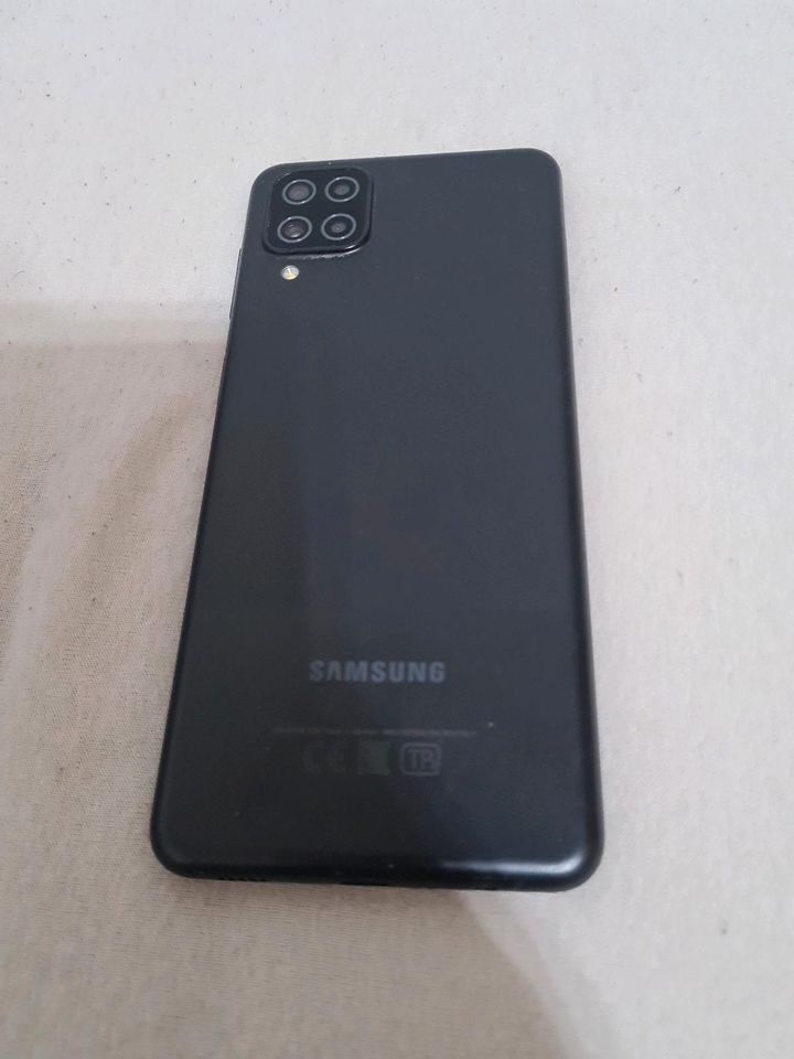 Samsung a12 in Puls