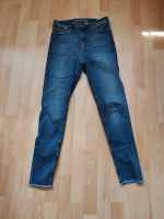 Blue Fire Jeans W27/L28 fast neu Niedersachsen - Hilter am Teutoburger Wald Vorschau