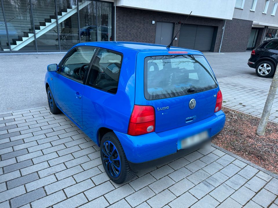 VW Lupo 1,4 l 16v 8fach Bereift in Böblingen