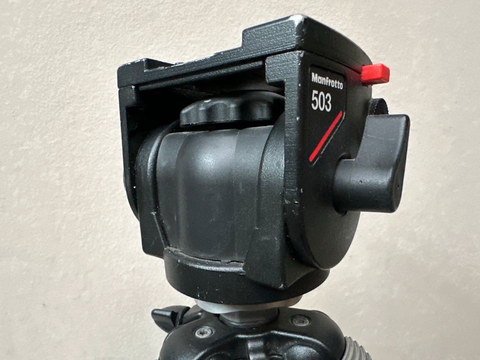 Manfrotto MVH500AH, 503 Flüssigkeitskopf+ Stativ Velbon + Tasche in Frankfurt am Main