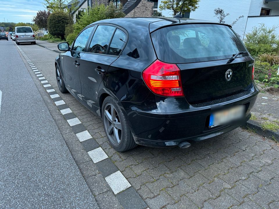 BMW 1er 118d sehr gute Zustand 126000km in Bottrop