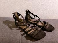 Schwarze flache Glitzer Sandalen 39 Riemen bequem wie neu Nordrhein-Westfalen - Mettmann Vorschau