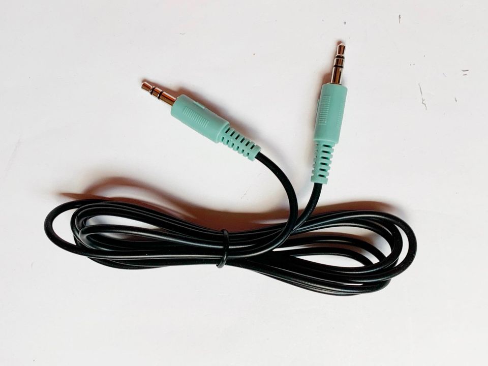 Aux Kabel 3,5mm Stereo Audio Kabel 1,5 m f. PC, Notebook, Smartph in Hessen  - Niedernhausen | Weitere Audio & Hifi Komponenten gebraucht kaufen | eBay  Kleinanzeigen ist jetzt Kleinanzeigen