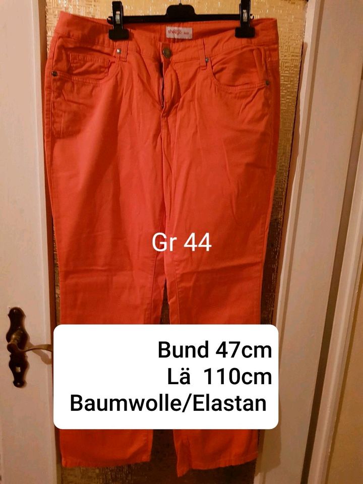 4Sommerhosen Gr 44 jede 10€ +Versand in Brandenburg an der Havel