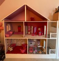 Barbie Haus / Puppenhaus mit etwas Zubehör Schleswig-Holstein - Reinfeld Vorschau