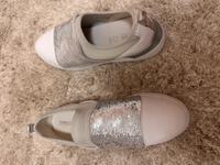 Damenschuhe der Marke Geox in der Farbe Weiss/Silber, Größe 38 Hessen - Grävenwiesbach Vorschau