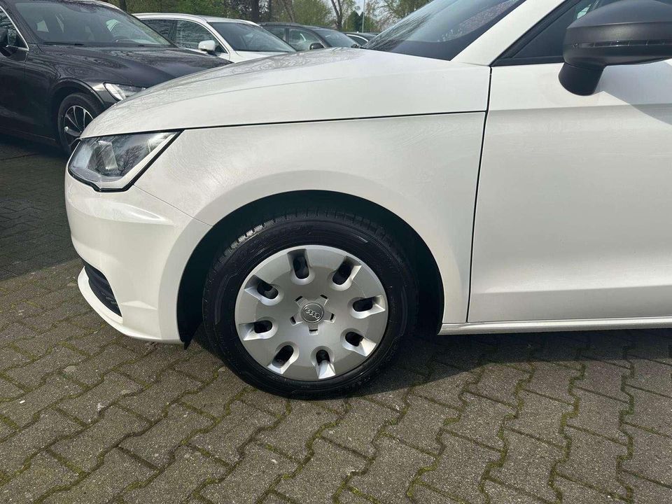 Audi A1 Sportback 1,0 TFSI ultra in Cloppenburg