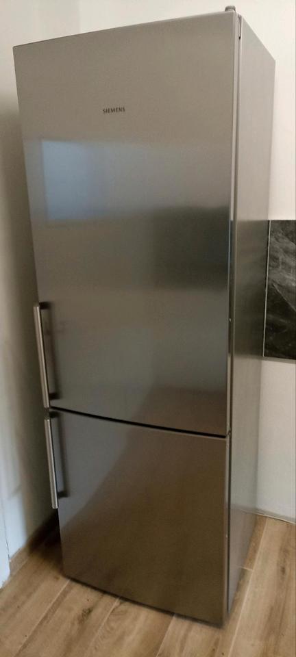Siemens Kühlschrank Gefrierschrank Kühl-/Gefrierkombination in Edermünde