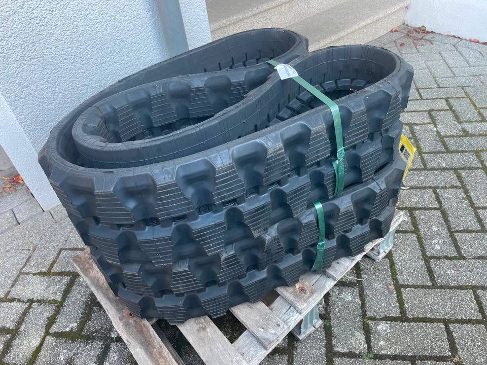 2x Gummikette 230x48x70 Hitachi ZX17 ZX18 ZX19 Versandkostenfrei! in Schirmitz