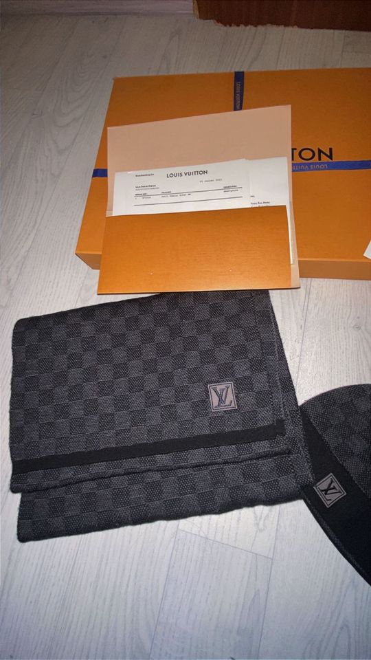 Louis Vuitton Mütze und Schal Set