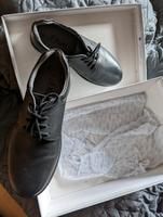 Kinder oder Herren Schuh s.Oliver Größe 39 Dresden - Cossebaude Vorschau