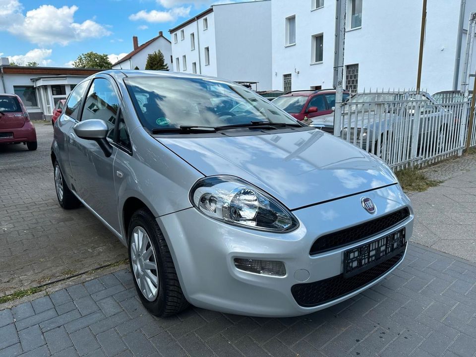 Fiat Punto 1.4 8V Start&Stopp SPORT*AUTOMATIK*KLIMA* in Berlin