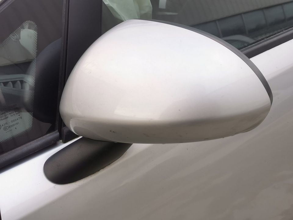 Außenspiegel Links - Opel Corsa-D - Silber Z157 Fahrerspiegel in Lippstadt