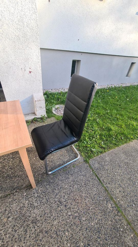 Esstisch mit 2 Stühle in Cottbus