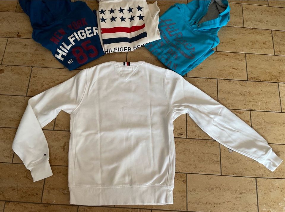 Tommy Hilfiger Sweatshirt Bluse Gr S / M ⭐️ weiß 20€ in Wuppertal