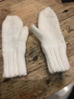 Handschuhe Fäustlinge weiß Fasnet Rottweil Baden-Württemberg - Rottweil Vorschau