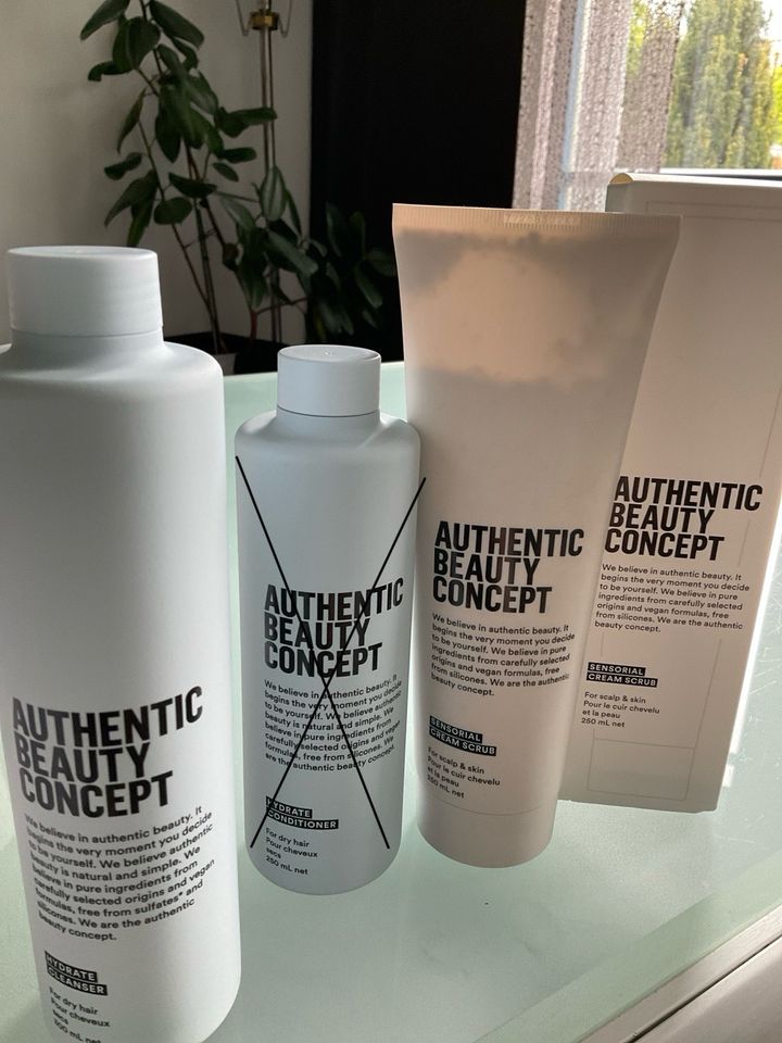 Authentic Beauty Concept Cleanser Conditioner und Scrub Set in Ravensburg