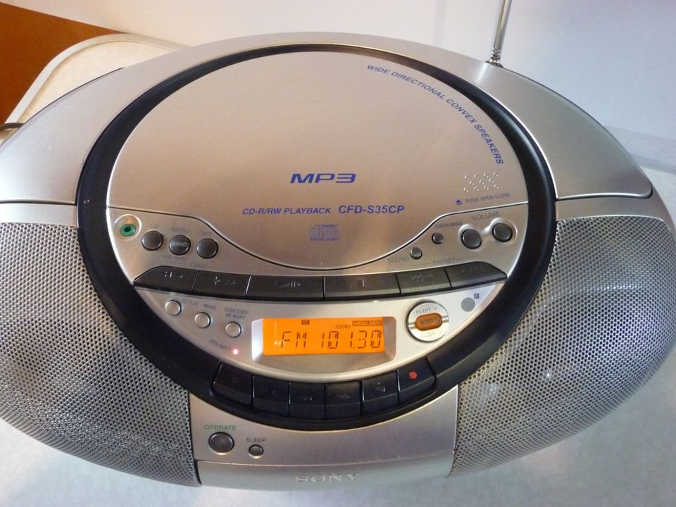 Sony CFD-S35CP CD MP3 Radio mit Tapedeck Kofferradio mit FB in Gelsenkirchen