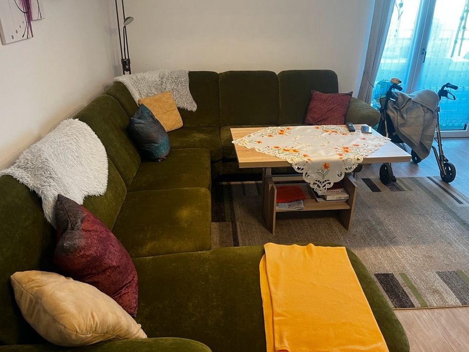 Sofa in U-Form mit Schlaffunktion und Bettkasten in Magdeburg