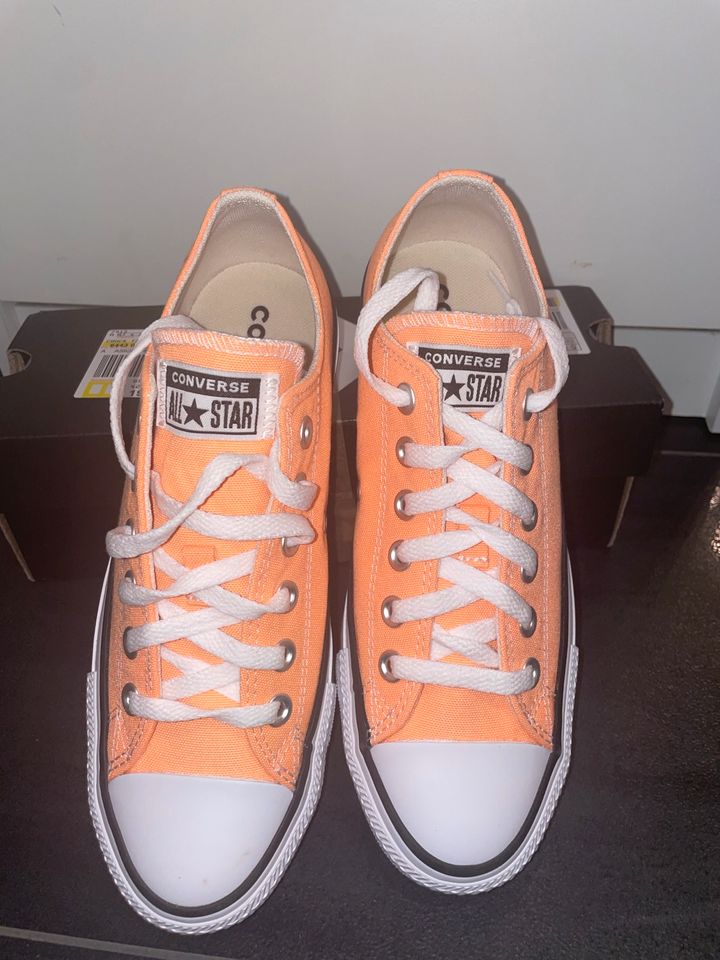 Converse Cucks low in peach beam, EU 38 in Langen (Hessen)