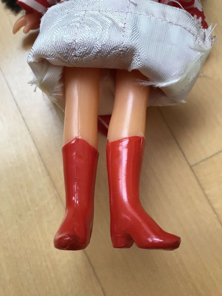 Puppe aus Kasachstan, kasachische Trachtenpuppe, Souvenir, Unikat in Hamburg