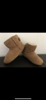 UGG Stiefel Winterstiefel Boots Gr. 20,5 Nordrhein-Westfalen - Pulheim Vorschau