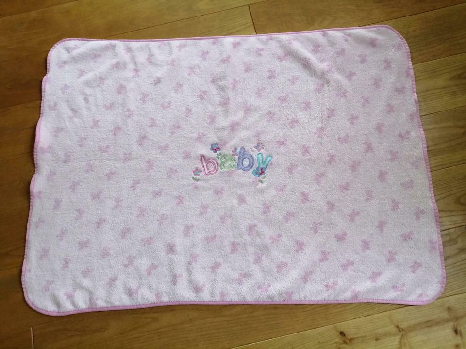 Babydecke, Decke, Kuscheldecke 70x98cm in Eltville