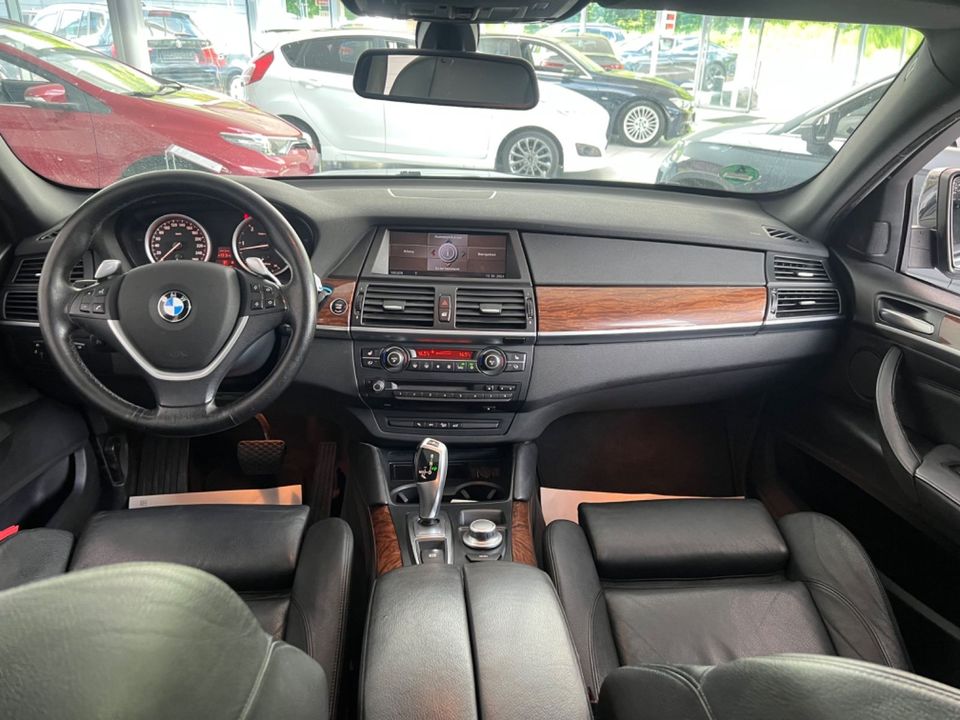 BMW X6 xDrive35d *SCHIEBEDACH*SOFT-CLOSE*20Zoll* in Neunkirchen Siegerland