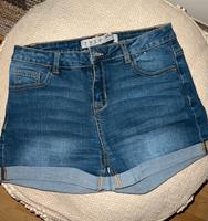 Damen Jeansshorts/ kurze Hose Größe 36 Nordrhein-Westfalen - Lünen Vorschau