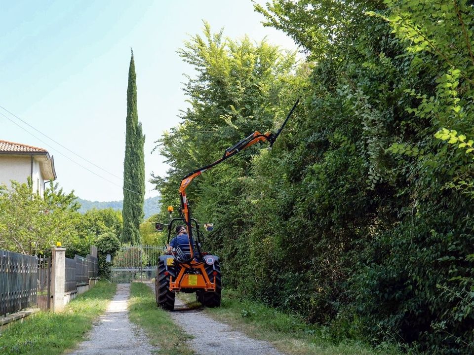 Kabelloser hydr. Arm 160cm Mähbalken Mähwerk DELEKS® FALCO-160W in Pfaffenhofen a. d. Glonn