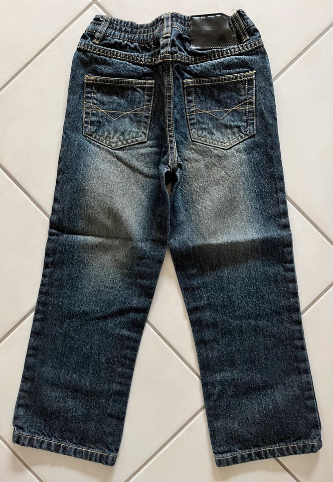 Jungen Jeans Hose, super Zustand, Größe 122 in Stuttgart