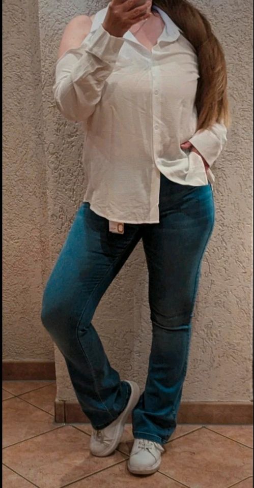 Only Bootcut Jeans Blau M Flared Jeans angesagter Style in Michelau i. OFr.