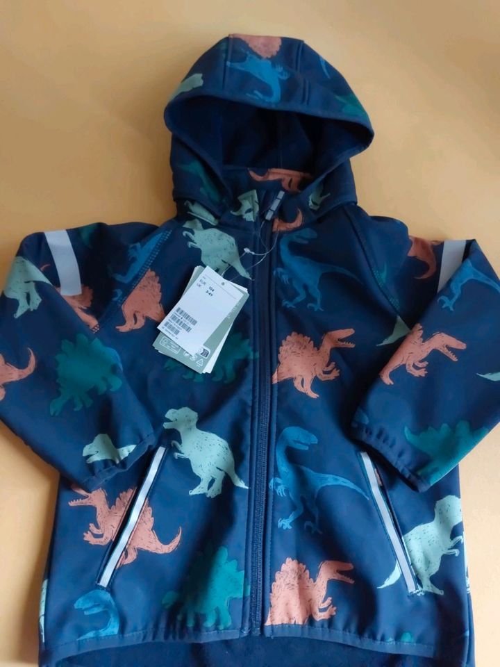 H&M jungen  Softshelljacke in Gr.104 neu in Ritterhude