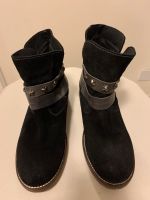 Modische Wildleder Boots, schwarz mit grauem Dekoelement, Gr.38 Bayern - Beilngries Vorschau