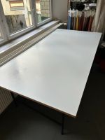 Schreibtisch Melamin-Tischplatte und Gestell Modulor Friedrichshain-Kreuzberg - Kreuzberg Vorschau
