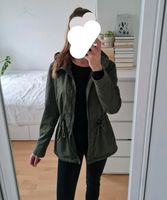 Kurzparka khaki grün Kurzmantel Parka Übergangsjacke Frühling Thüringen - Erfurt Vorschau