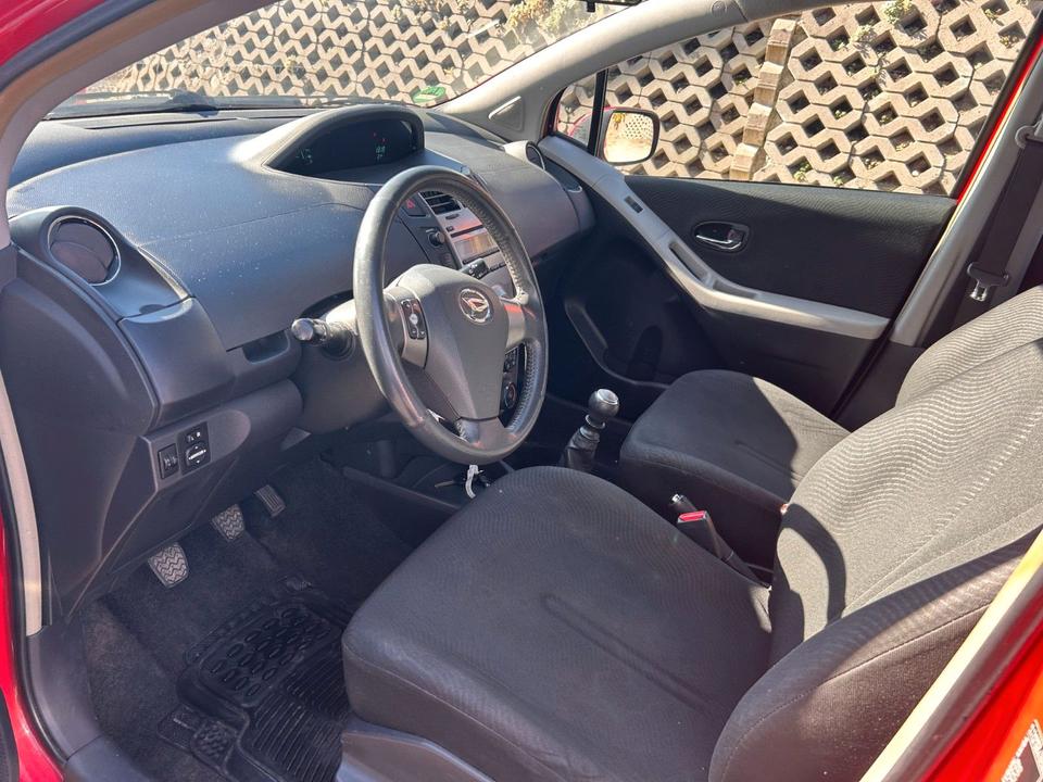 Daihatsu Charade 1,33 Dual-VVT-i ATM 36 Tkm +Winterräder in Ilmenau