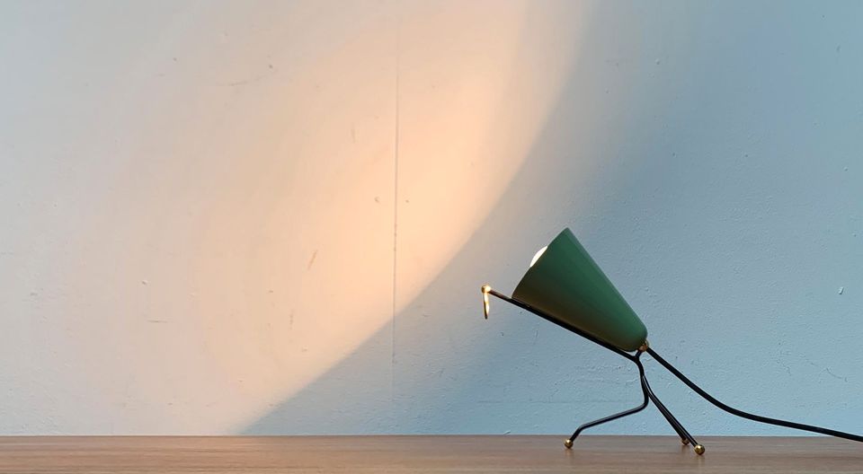 Mid Century Tripod Cone Table Lamp Tischleuchte zu Stilnovo 60er in Hamburg