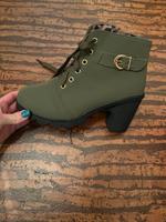 Grüne Schuhe mit Absatz Hessen - Münchhausen Vorschau