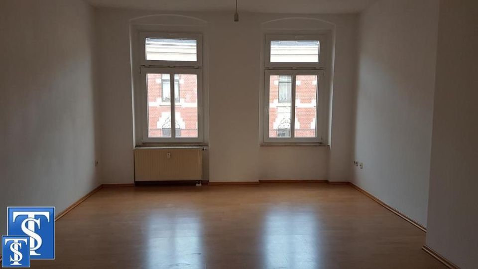 Schöne bezugsfreie 3-Zimmer-ETW mit Wanne und Balkon im 2. OG zentrumsnah in Plauen in Plauen