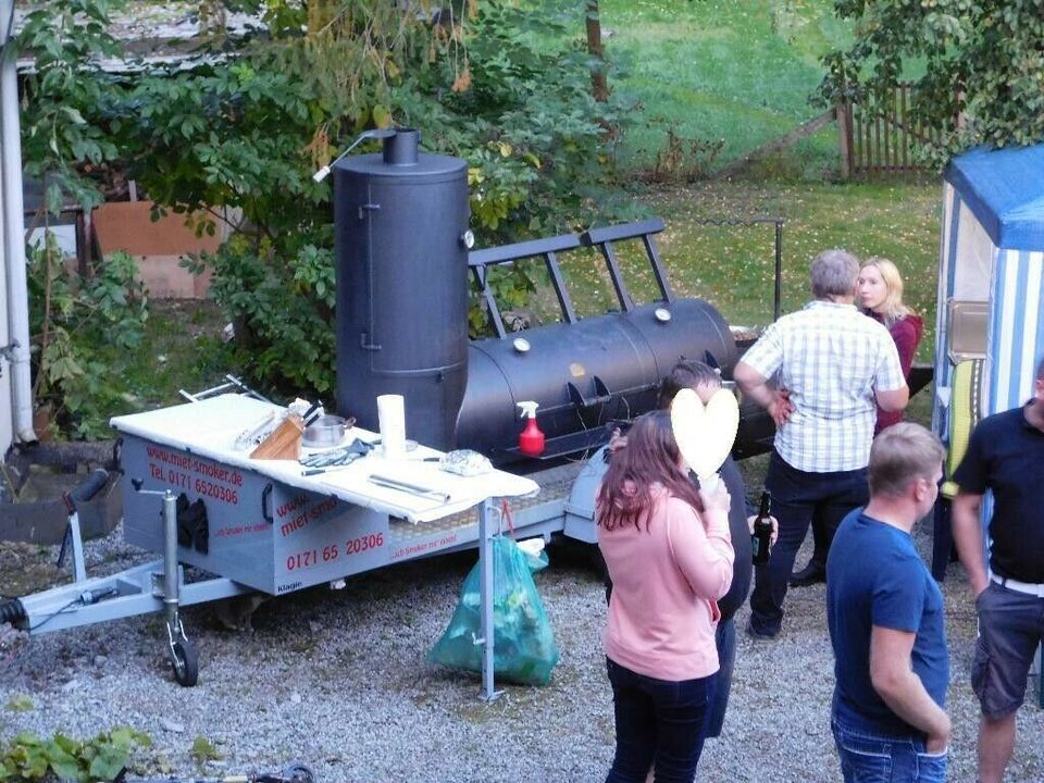 Gastro BBQ Smoker Grill's in 10 Größen zu vermieten in Hunsrück
