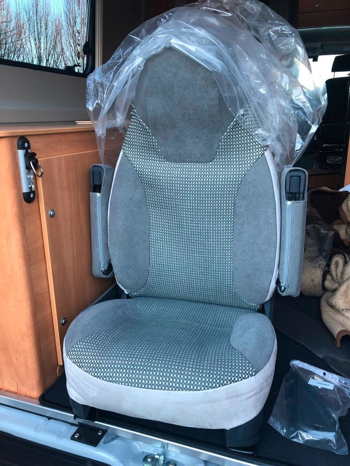 Sitze Fiat Ducato Captain Chair aus Pössl Roadcruiser in Essen