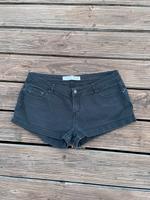 Hippie Shorts kurze Hose Sommerhose schwarz grau 40 42 Hessen - Pohlheim Vorschau