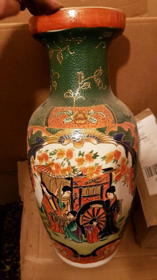 Chinesische Vase in Sulzbach a. Main