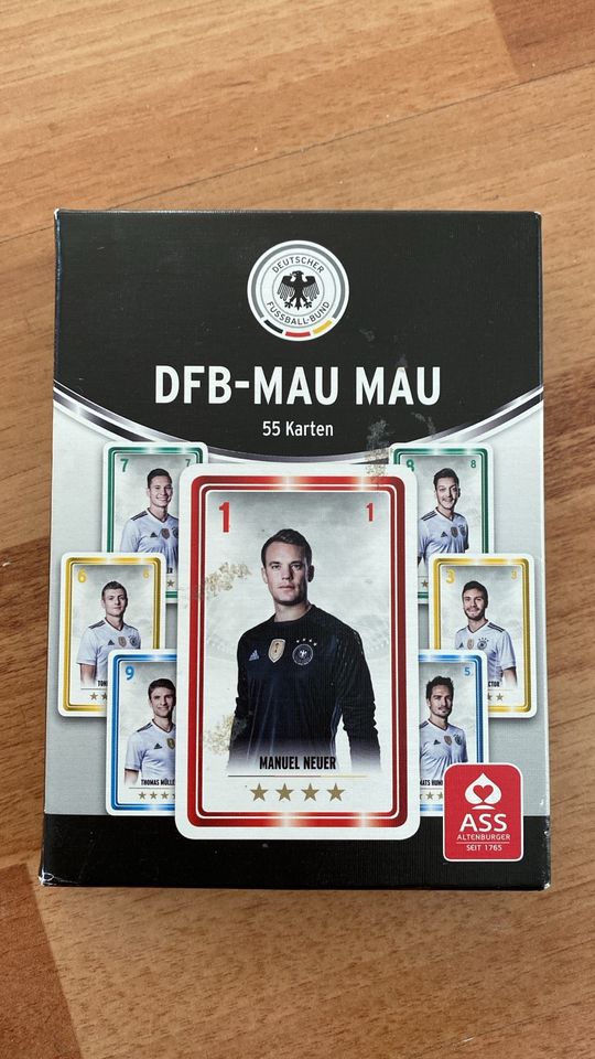 DFB Mau Mau Fußball Kartenspiel in Mönkeberg