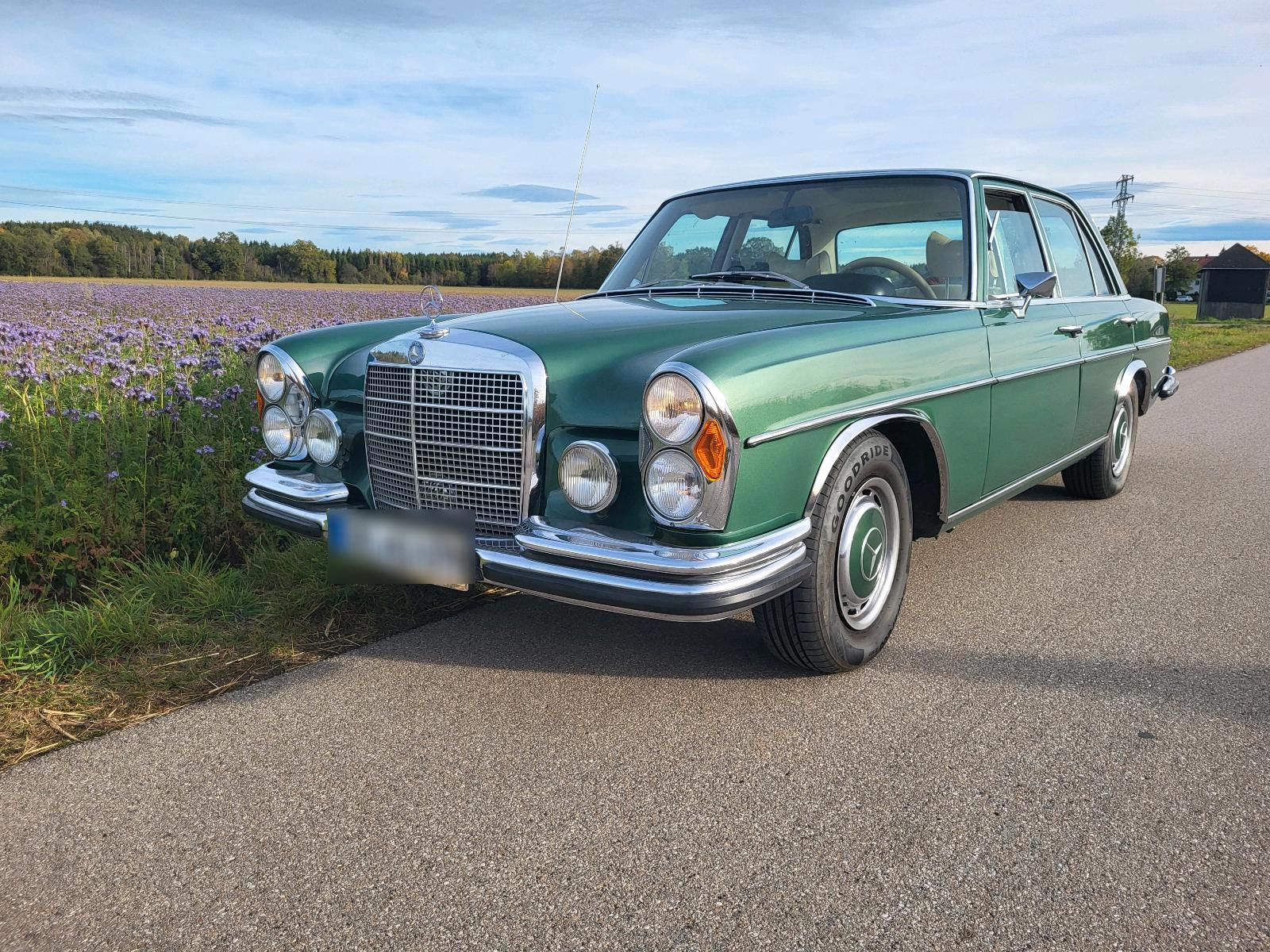 Abbildung des Autos Mercedes Benz 280 SE &#x…