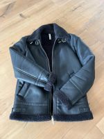 Top Fliegerjacke Männer Herren Gr. M Jacke Sommer Mode ZARA Berlin - Wilmersdorf Vorschau