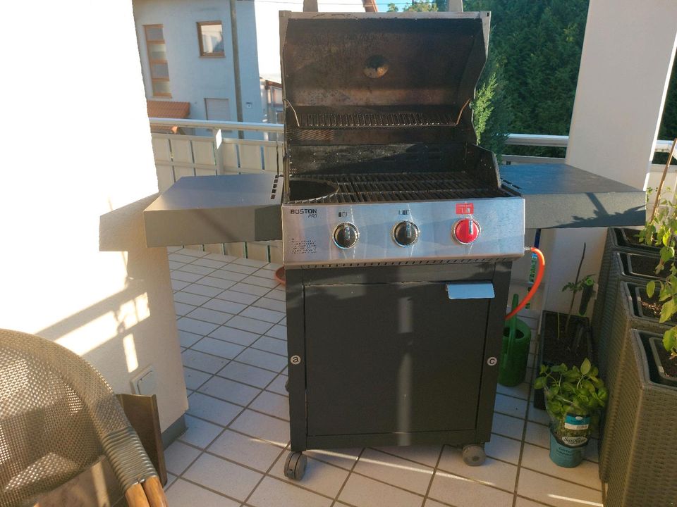 Grill ENDERS Boston Pro mit 3 Brenner / Turbozone in Dresden