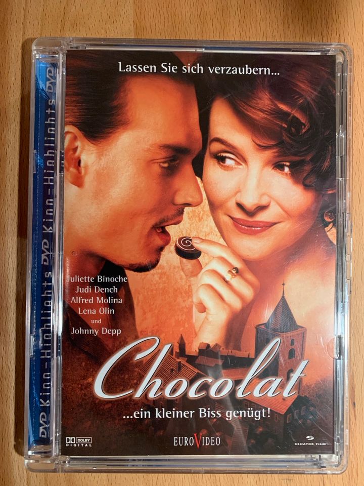 Chocolat ein kleiner Biss genügt Johnny Depp Juliette Binoche DVD in Bad Homburg
